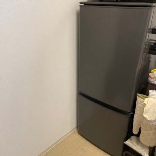 【専用】三菱電機冷蔵庫　146L MR-P15F-H 2021年製