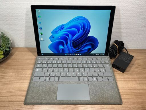 お買い得〉05002  Microsoft Surface Pro5 第７世代  8GB/256GB i5 Office2021 Windows11