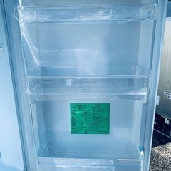 ワールプールジャパン ノンフロン冷凍冷蔵庫　YRZ-F150