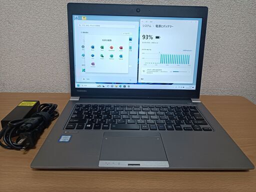薄型軽量東芝 dynabook R63/K ／第6世代 / Core i5 6200U ／８ギガメモリ／SSD 256GB／13.3型