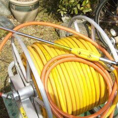 農機具 水タンク　アルミ巻取機　ホース100ｍ　噴射ノズル