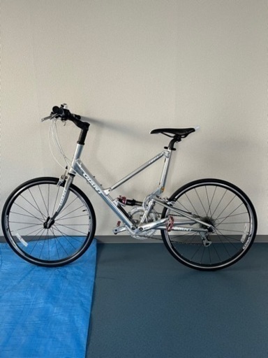 ★5,000円off！　ジャイアント GIANT MR4F  アルミ 折りたたみ自転車 ミニベロ 24インチ  2×8速 シルバー　専用ローラー付きキャリーバッグ付