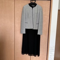 決まりました。服/ファッション スーツ レディース