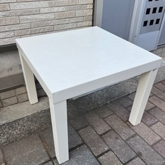 IKEA ホワイト　サイドテーブル