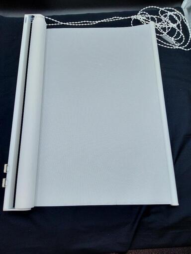 (J-2402BL9)ロールスクリーン◆NICHIBEI◆幅67.5×H270cm◆右操作◆参考価格￥20,760
