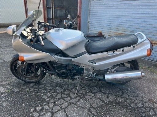 倉庫整理の為、早期取引出来る方優先‼️ KAWASAKI ZZR1100 書類あり 鍵あり  倉庫整理にて格安出品