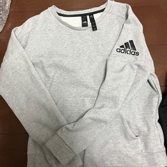 adidasトレーナー、リュック