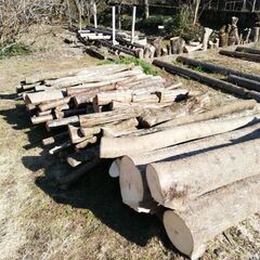 薪乾燥済【軽トラ1杯分】※引き取り限定