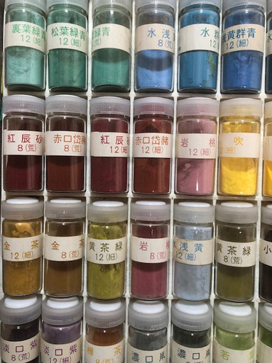 岩絵の具セット   8000円～6000円に値下げしました