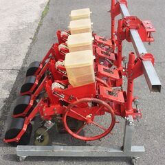 【SOLD OUT】【引取専用】向井工場 播種機 ごんべい TS-570型 4条 種まき機【簡易清掃】【農機具でっく】【広島】【その他農機具】 SOLD OUT】【引取専用】向井工場 播種機 ごんべい TS-570型 4