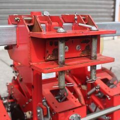 【SOLD OUT】【引取専用】向井工場 播種機 ごんべい TS-570型 4条 種まき機【簡易清掃】【農機具でっく】【広島】【その他農機具】 SOLD OUT】【引取専用】向井工場 播種機 ごんべい TS-570型 4