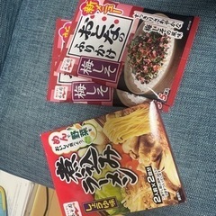 煮込みラーメン、ふりかけ