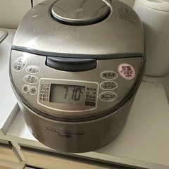 炊飯器　2007年製