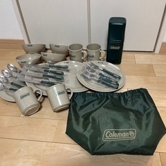 新品未使用　コールマン　食器セットとカトラリー