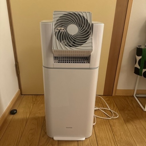 サーキュレーター付き除湿機 アイリスオーヤマ