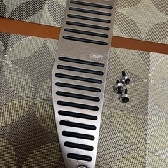 アウディ　フットレスト