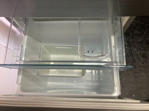 ☆中古￥14,800！HITACHI 154㍑2ドア冷蔵庫 家電 RL-154KA型 2020年製  