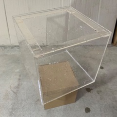 アクリル水槽450×450×450（新品）と300×300×300（used）のセット