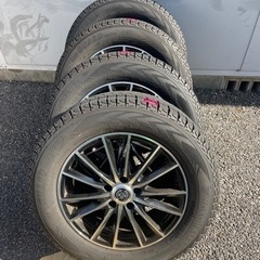 美品　バリ溝225/65R17スタッドレス4本セット　溝9mm以...