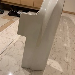 200系ハイエースナロー　フロントリップ　エアロ　ヴァルド　パールホワイト