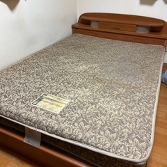 寝具　セミダブル　ベッド　