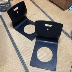 黒い座椅子　木製　2個セット