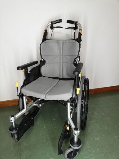 【美品】小型車椅子　マツナガ　ネクストコアｰくるり（自走型）NX-71B