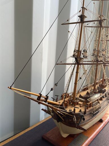 木製帆船模型/HMS BOUNTY/HMSバウンティ/イギリス海軍武装輸送船 ガラスケース 額装 直接引き取りのみ