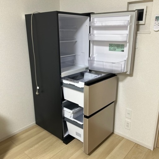 【3/22まで引き取り可能な方】日立冷蔵庫 3/22まで引き取り可能な方】日立冷蔵庫
