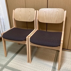 天童木工　図書館　椅子