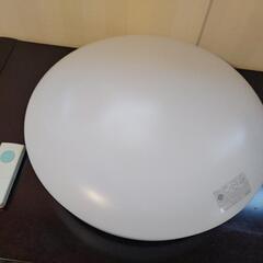 東芝製 TOSHIBA LED照明 シーリングライト  8畳用　白色