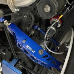 メーガンレーシング　ロアアーム