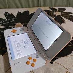 Newニンテンドー2DSLL ホワイト✕オレンジ  USED  美品