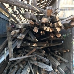 古民家木材　囲炉の煤がついた竹　無料✅大量　薪代わりにいかがですか？