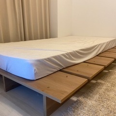 LOWYA ベットフレーム 、マットレス