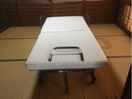 電動リクライニングベッド譲ります。