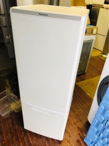 福岡市内配送無料　2020年式パナソニック 冷蔵庫 幅48cm 168L 右開き NR-B17HW-W マットバニラホワイト 2ドア 自動霜取り 大きめ冷凍室 LED照明