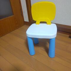 子供椅子 プラスチック製