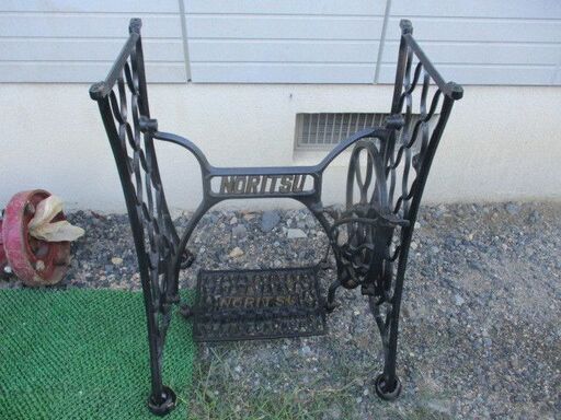 NORITSU 足踏みミシン 作業台 網足 網目 レトロアンティーク 鉄脚