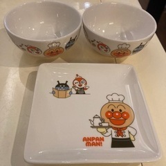 アンパンマン　子ども用茶碗2＋角皿