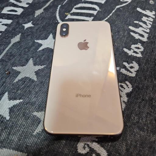 iPhone Xs 64GB SIMロック解除済み