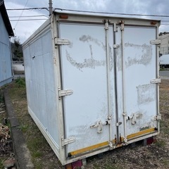 コンテナ　物置　倉庫　道具入れ