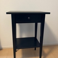 【3/9引渡し】IKEA HEMNES ベッドサイドテーブル