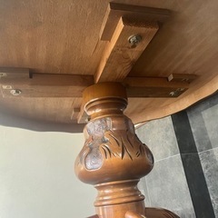 アンティーク家具　丸型テーブル