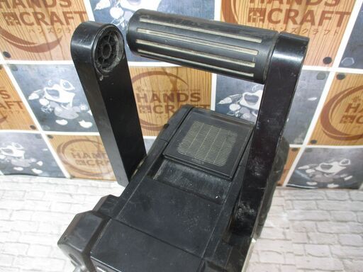 makita マキタ MR108 充電式ラジオ 中古品 本体のみ ※持ち手部分ネジ欠