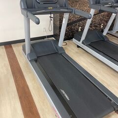 Life Fitness　トレーニングマシン（美品）⑮