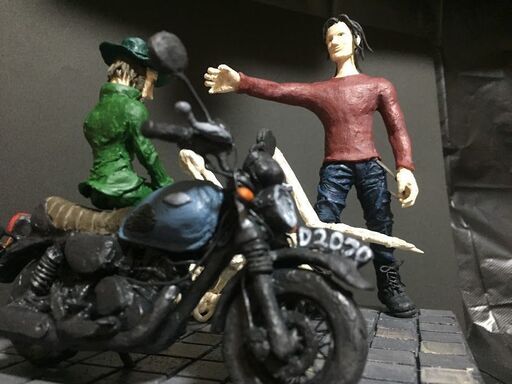 石粉粘土作品「Get Off My Bike」
