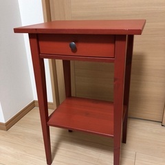 IKEA サイドテーブル　レッドオレンジ