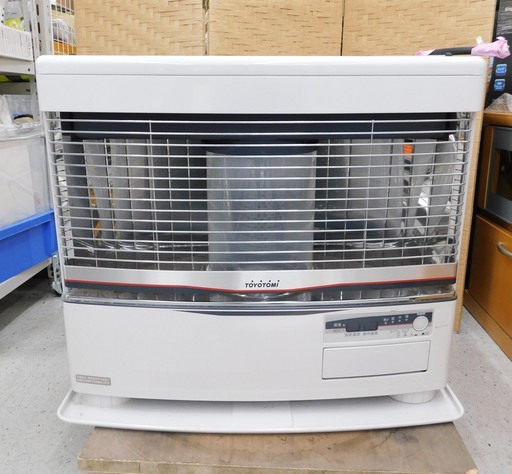 【恵庭】トヨトミ　半密閉式石油ストーブ　煙突ストーブ　HR-650F　2019年製　中古品　PayPay支払いOK！