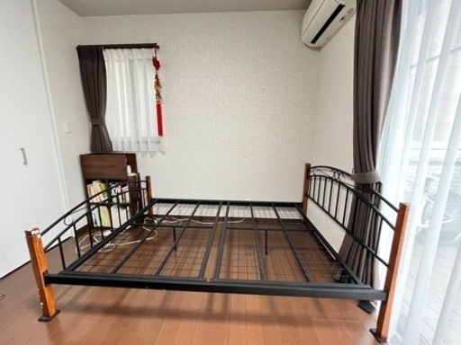 【値下げ】ダブルベッド　マットレス付き